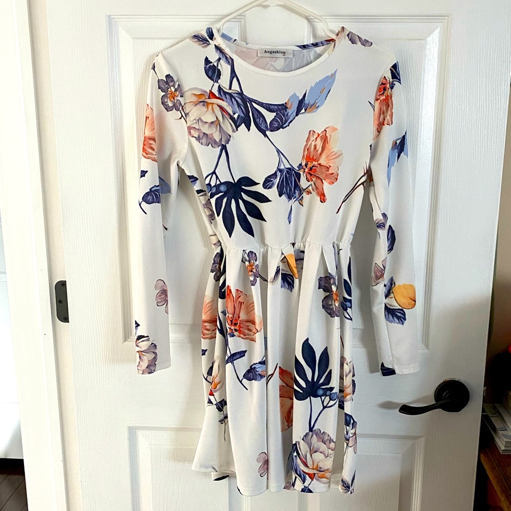 White floral long sleeve dress